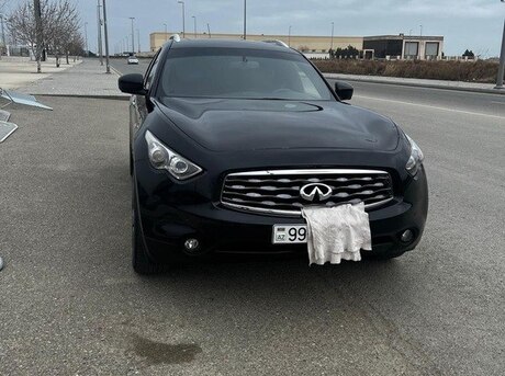 Infiniti FX35 2011