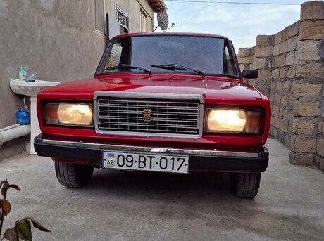 LADA (VAZ) 2107 2000