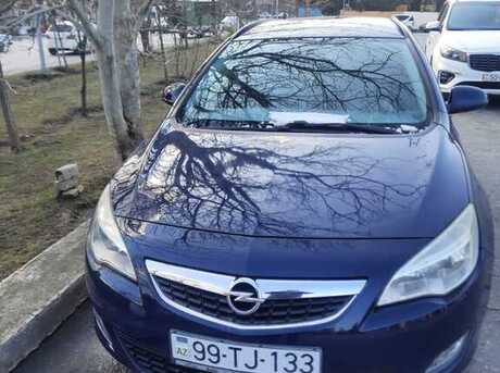 Opel Astra 2011