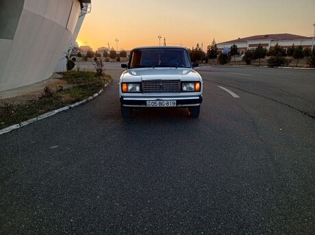 LADA (VAZ) 2107 2010