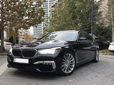 BMW 740 2016