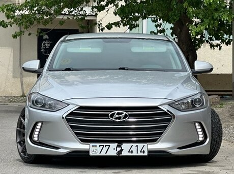 Hyundai Elantra 2018