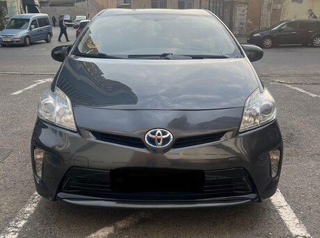 Toyota Prius 2012