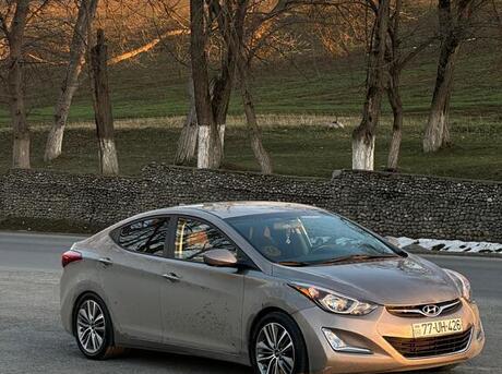 Hyundai Elantra 2015