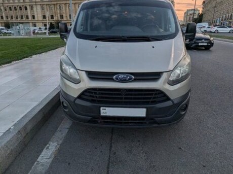 Ford Tourneo Custom 2013