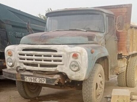 ZIL 130