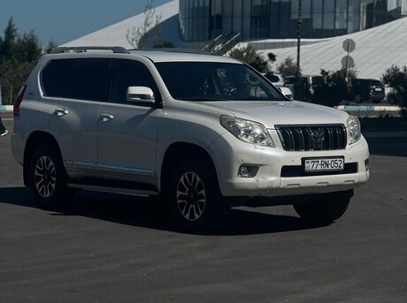 Toyota Land Cruiser Prado 2013