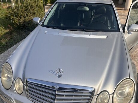 Mercedes E 280