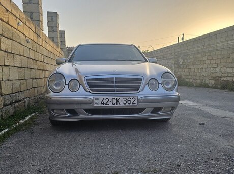 Mercedes E 280 2001