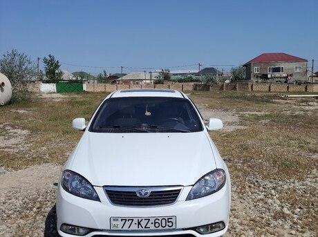Daewoo Gentra 2014