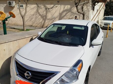 Nissan Versa