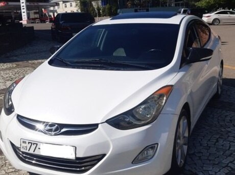 Hyundai Elantra 2012