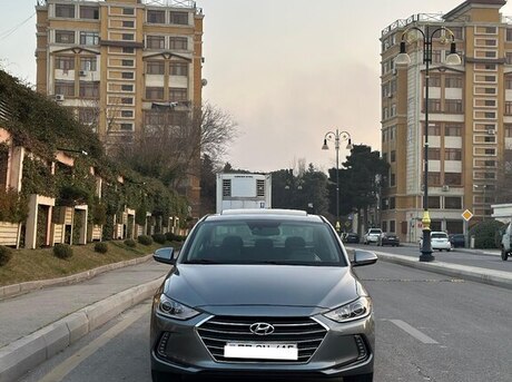 Hyundai Elantra 2016