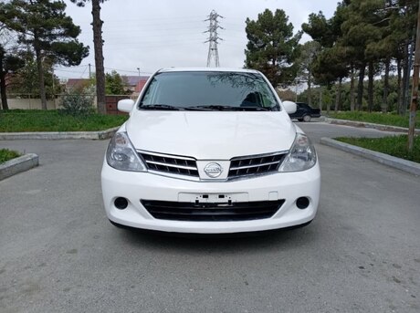 Nissan Tiida 2011