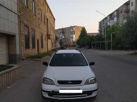 Opel Astra 2000