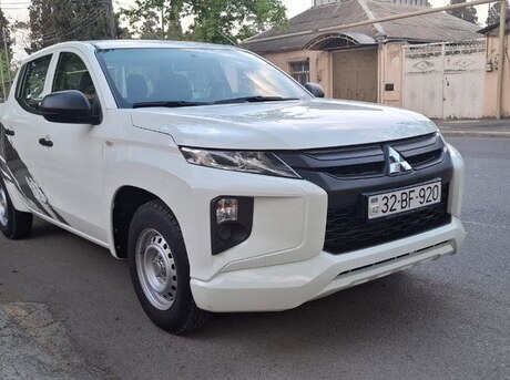 Mitsubishi L200 2021