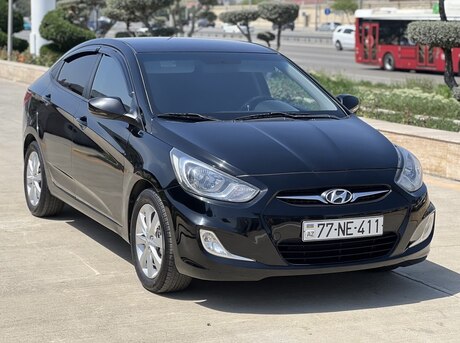 Hyundai Accent 2011