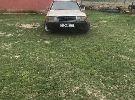 Mercedes 190 1986