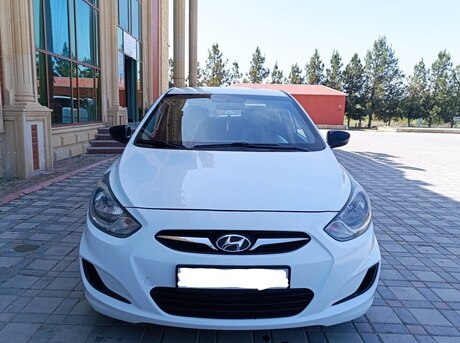 Hyundai Accent 2014