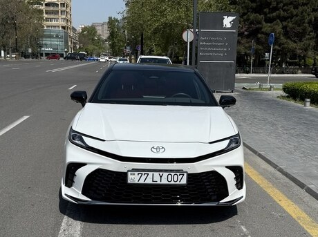 Toyota Camry 2024