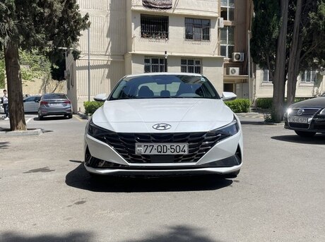 Hyundai Elantra 2021