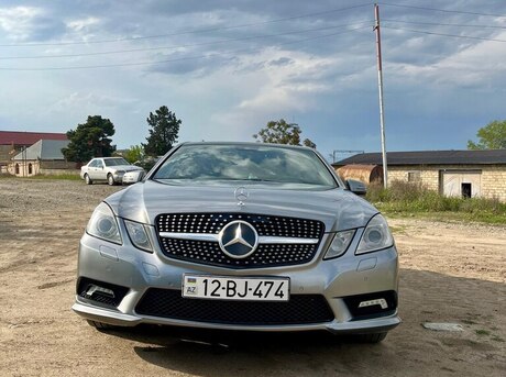 Mercedes E 200 2011