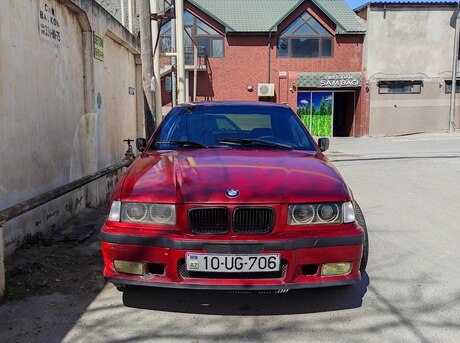 BMW 318 1992