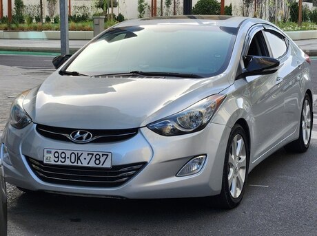 Hyundai Elantra 2012