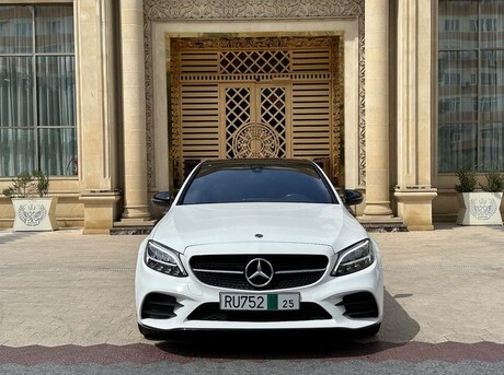Mercedes C 300