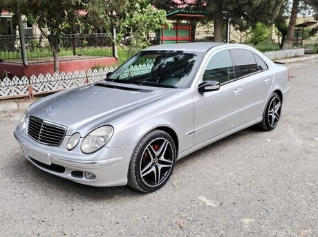 Mercedes E 240 2002