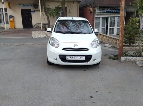 Nissan March 2012