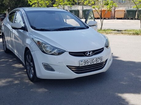 Hyundai Elantra 2011