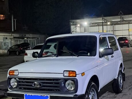 LADA (VAZ) Niva 2009