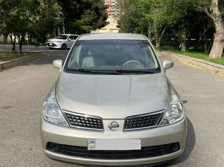 Nissan Tiida 2007