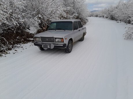 LADA (VAZ) 2107 2001