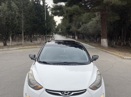 Hyundai Elantra 2011