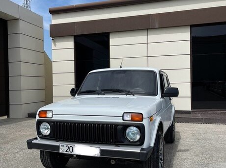 LADA (VAZ) Niva 2015