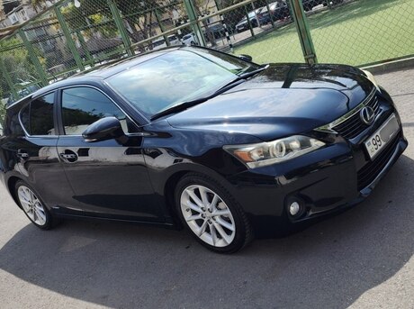 Lexus CT 200h 2011