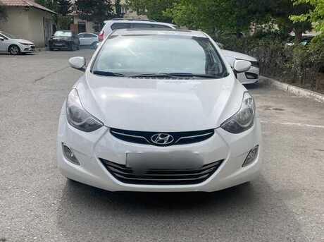 Hyundai Elantra 2011