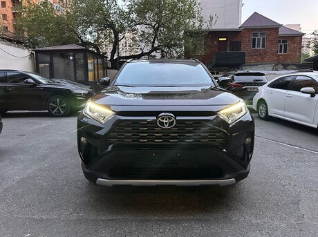 Toyota RAV4 2019