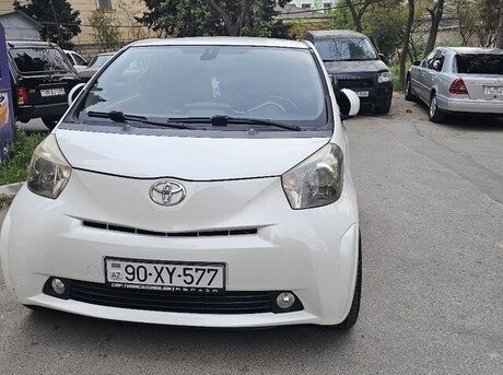 Toyota IQ 2009
