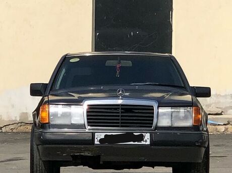 Mercedes E 200 1990