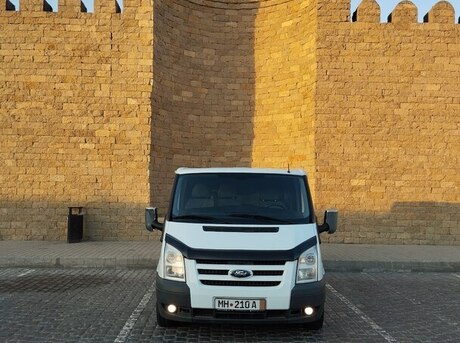 Ford Transit 2010