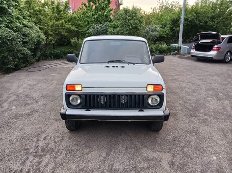 LADA (VAZ) Niva 2009