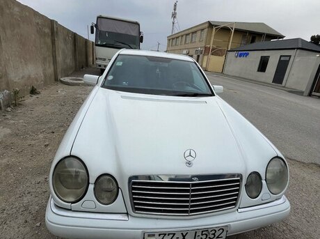 Mercedes E 220 d 1999