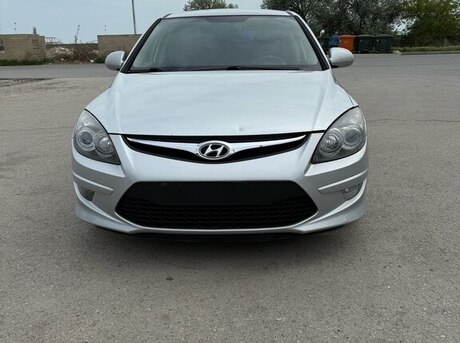 Hyundai i30 2011