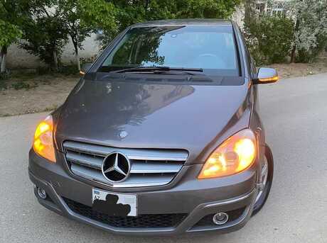Mercedes B 180 2010