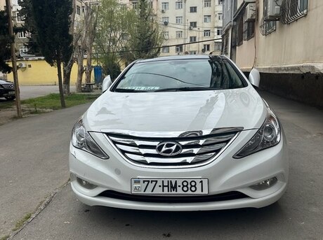 Hyundai Sonata 2010