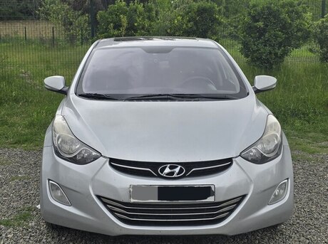 Hyundai Elantra 2013