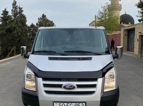Ford Transit 2011